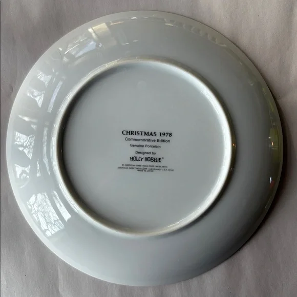 Vintage Holly Hobbie Christmas Plate Commemorative Edition 1978 - Picture 2 of 5